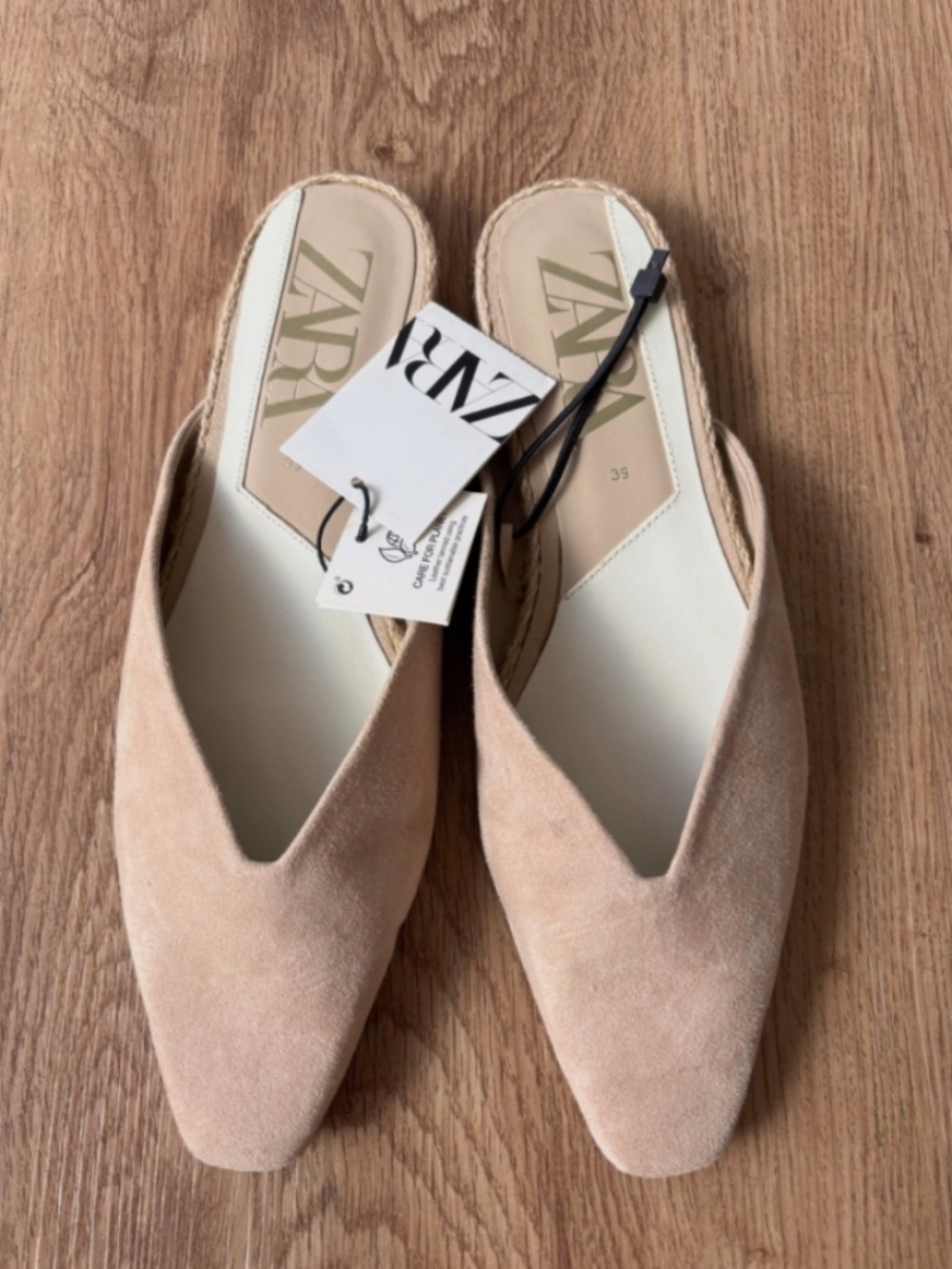 ★NWT  ZARA Suede Mules Beige EU39★